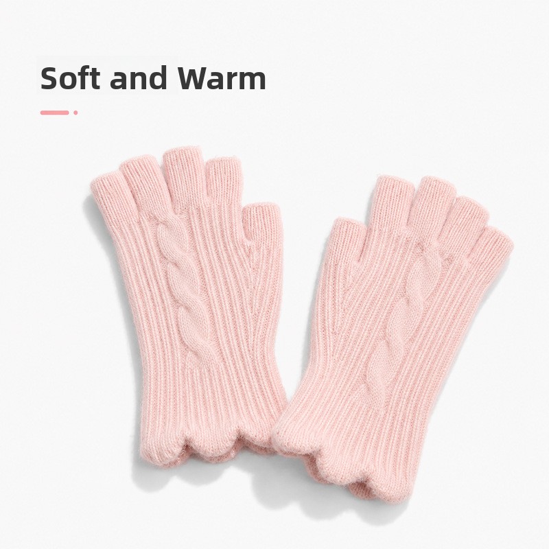 قفازات نسائية دافئة محبوكة من  - مراجعة Wool Glove Lined وسعره